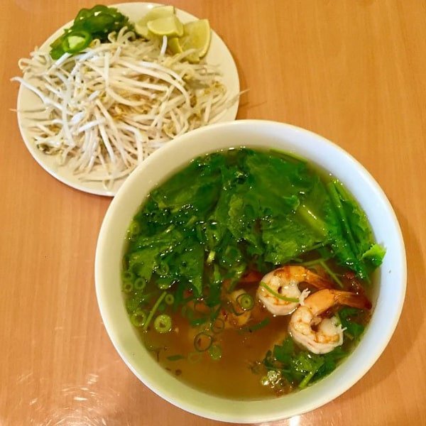 N10. Egg Noodle Soup w Shrimp